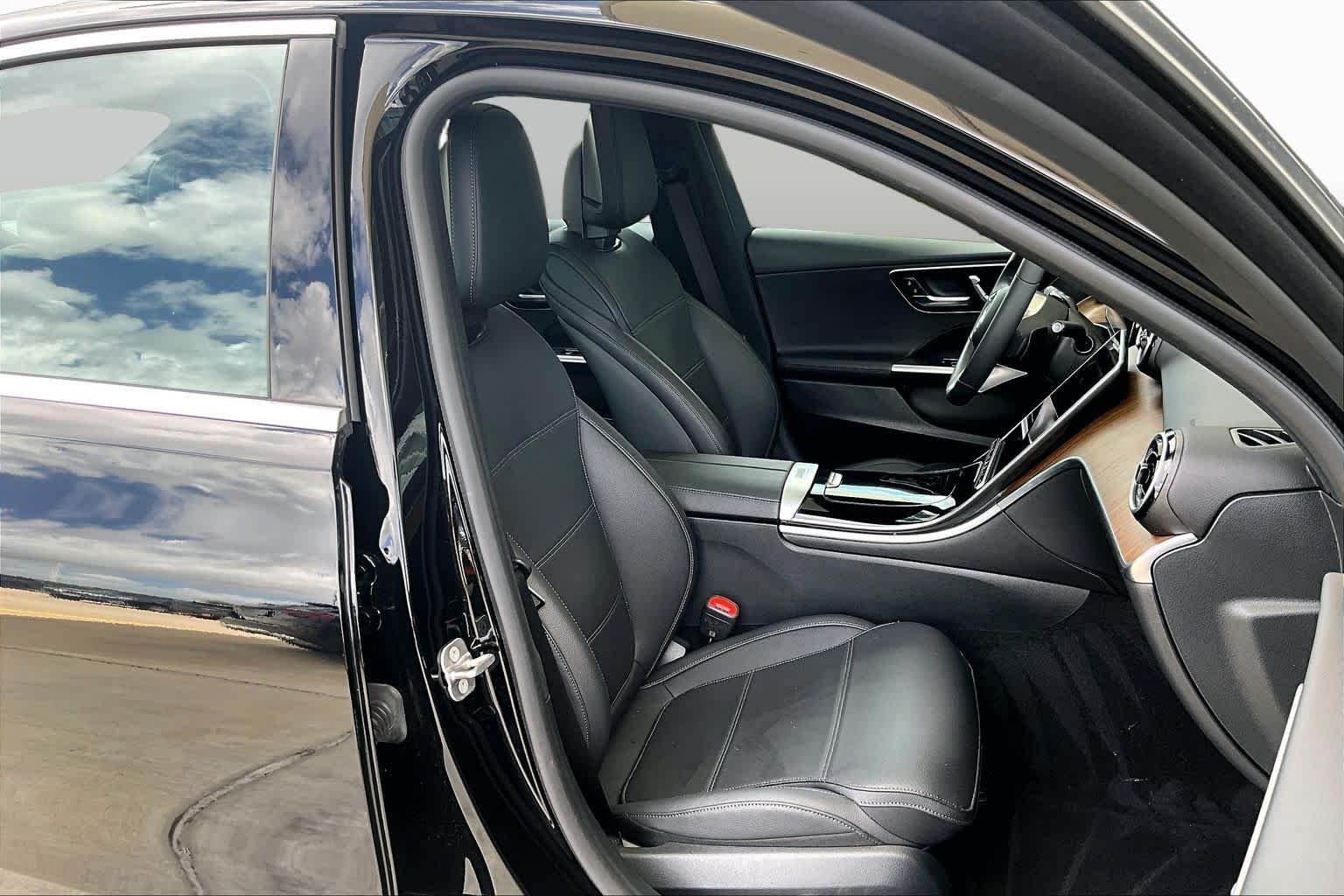 Used 2025 Black Mercedes-Benz C 300 image 9