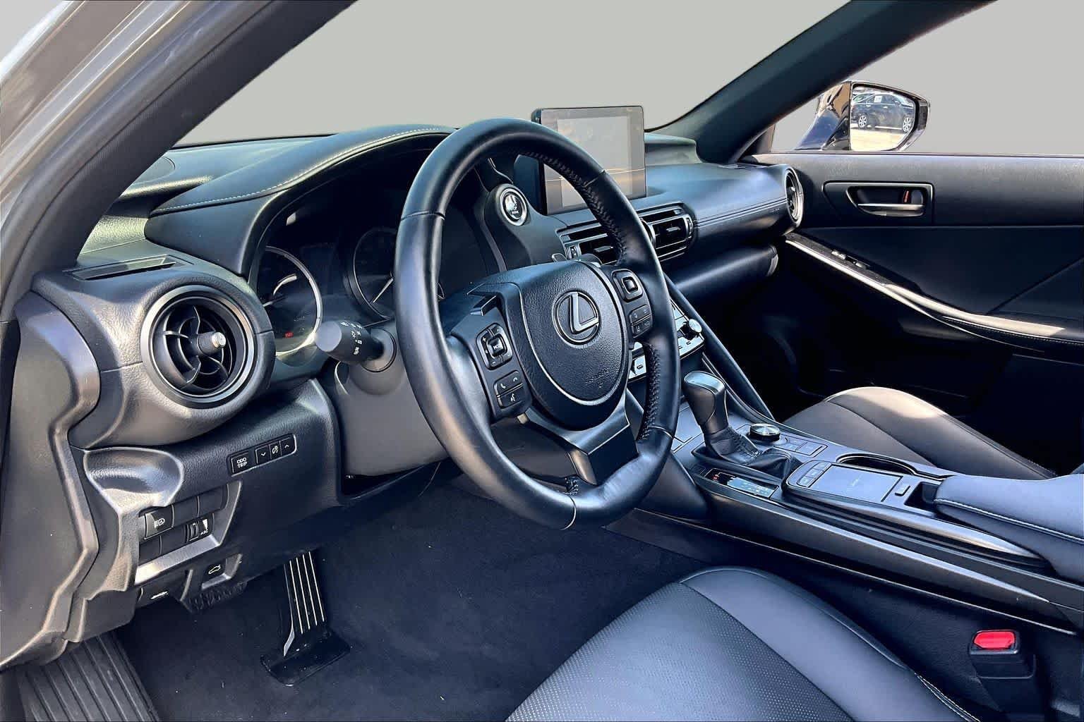 Used 2025 Incognito Lexus F SPORT Design image 15