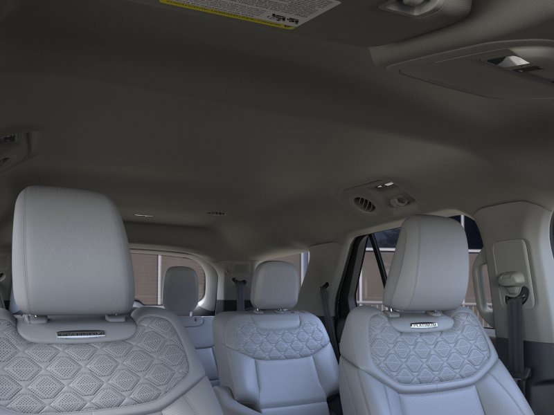 New 2026 Star White Metallic Tri-Coat Ford Platinum™ image 22