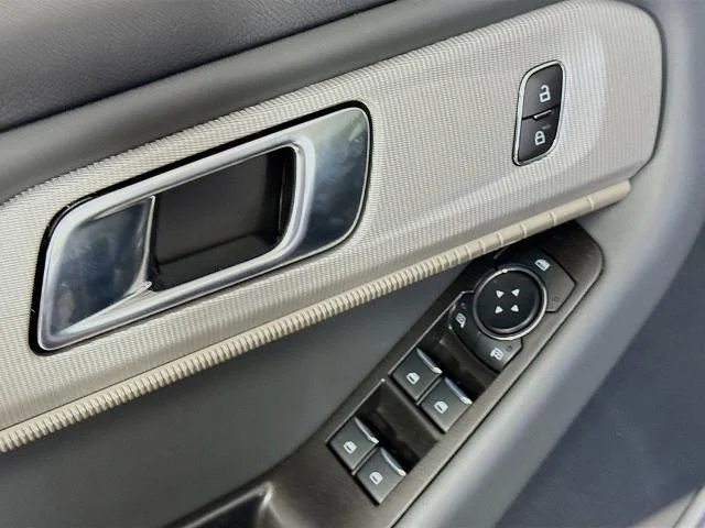 New 2026 Agate Black Metallic Ford Active image 51