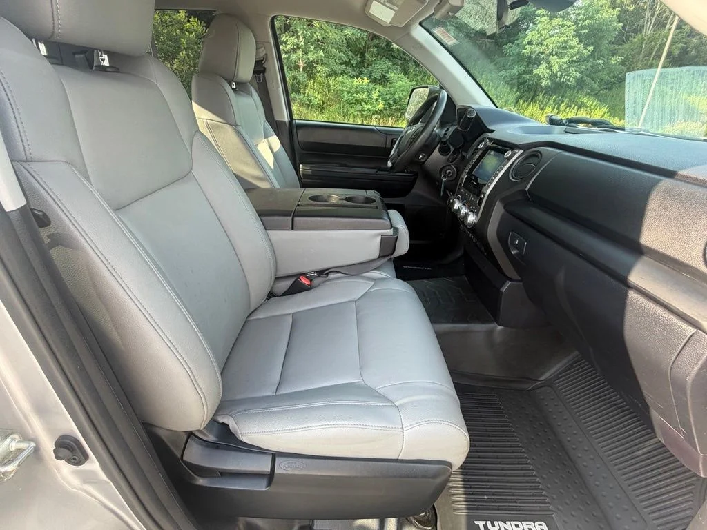 Used 2020 Silver Toyota SR image 34