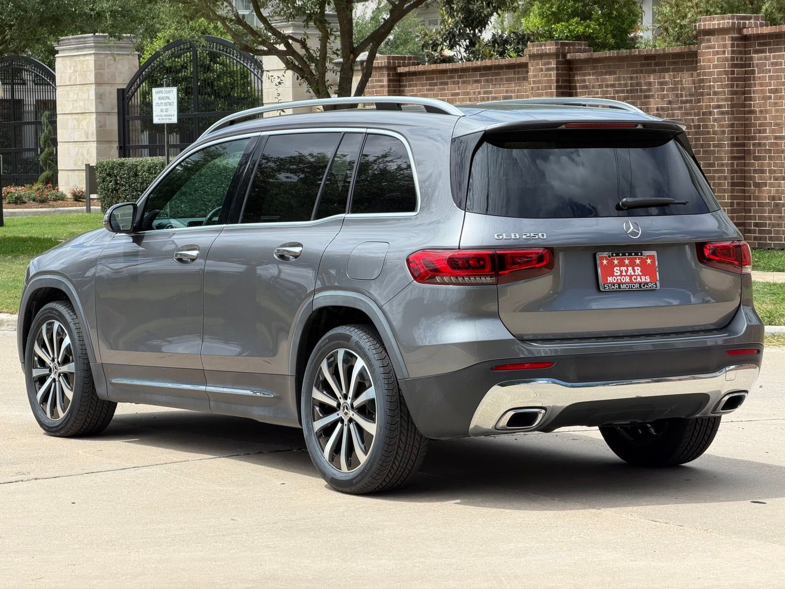 Certified Used 2022  Mercedes-Benz GLB 250 image 15
