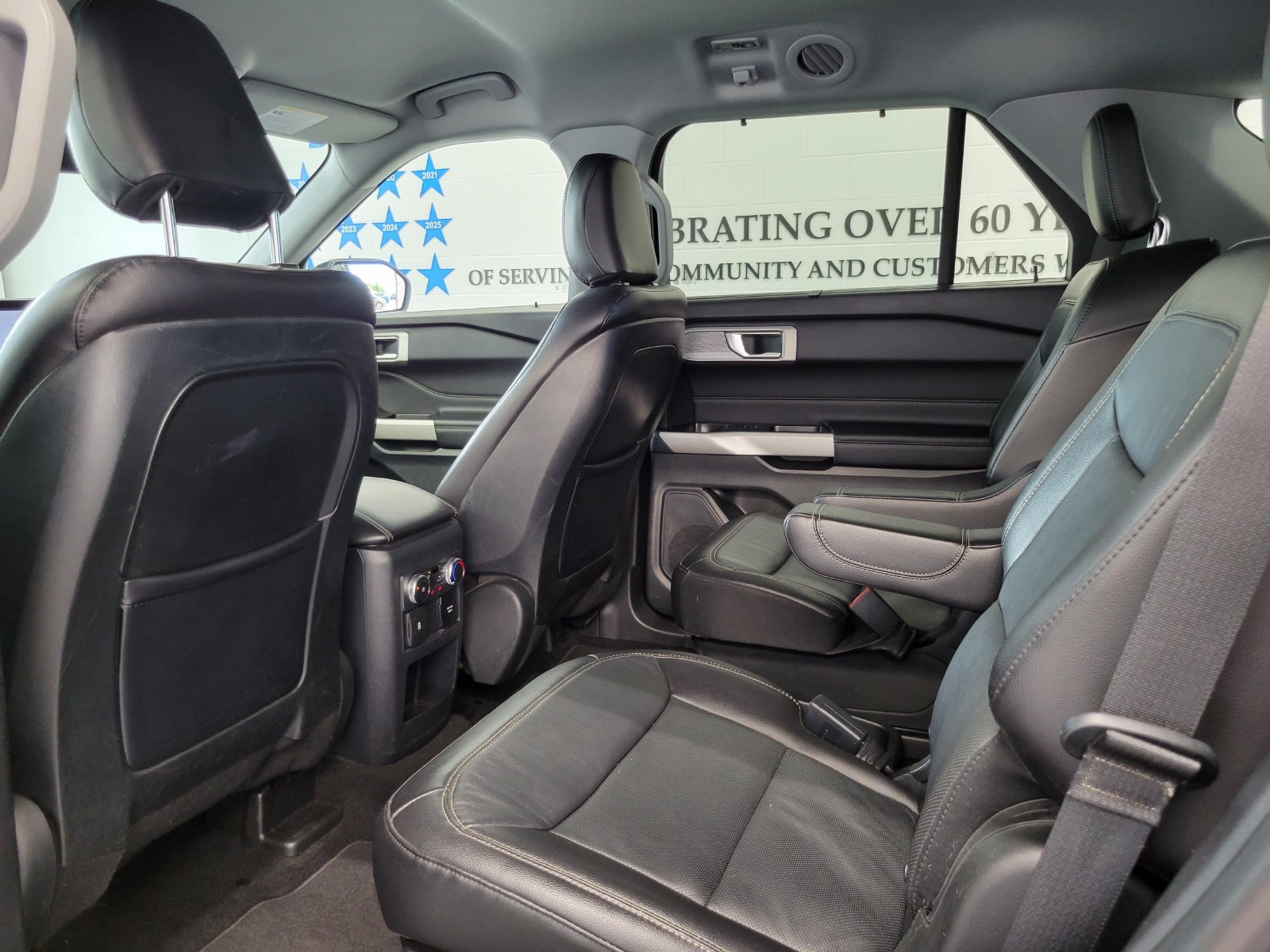 Used 2020 Gray Ford Limited image 25
