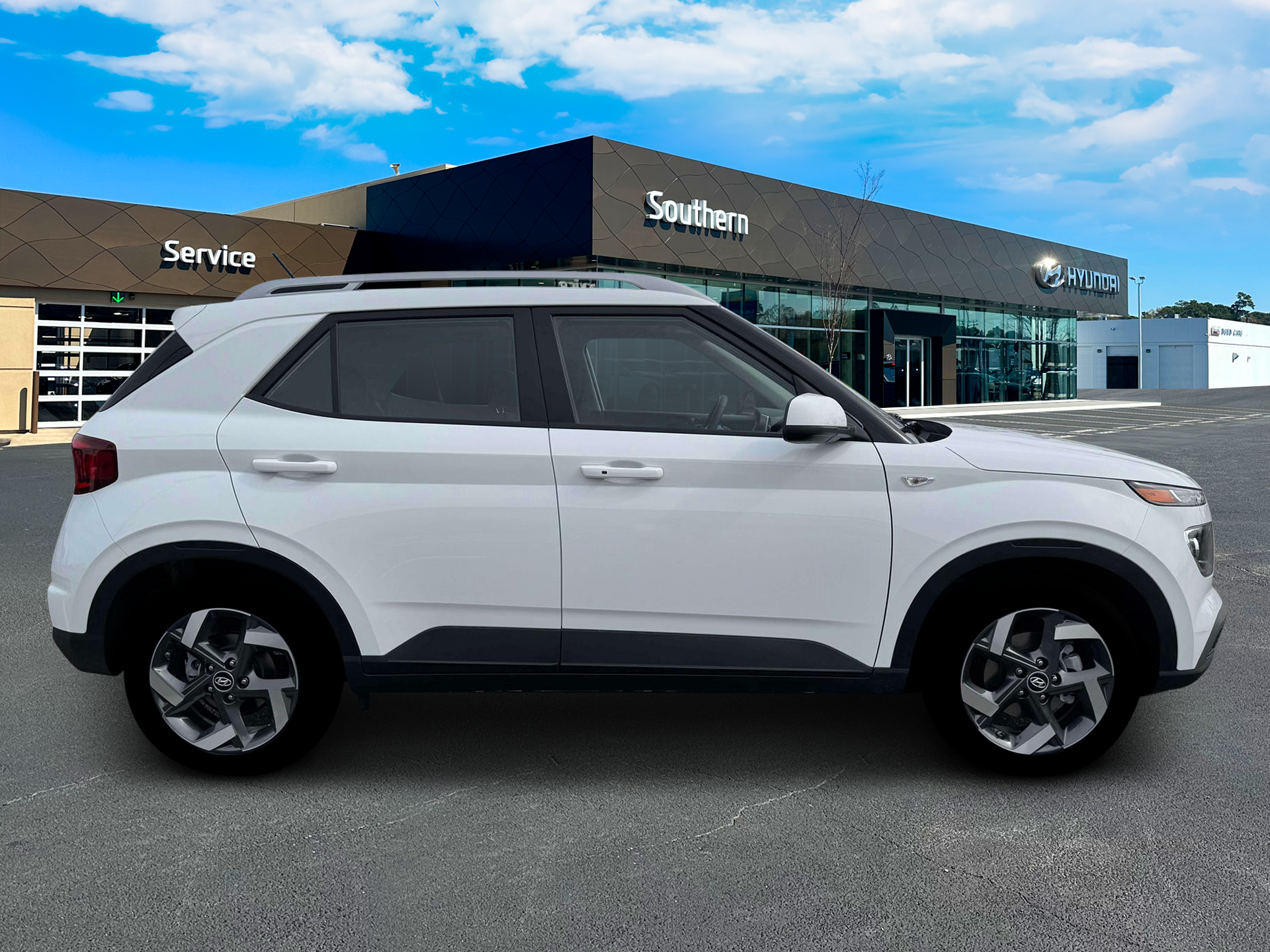 New 2026 White Hyundai SEL image 9