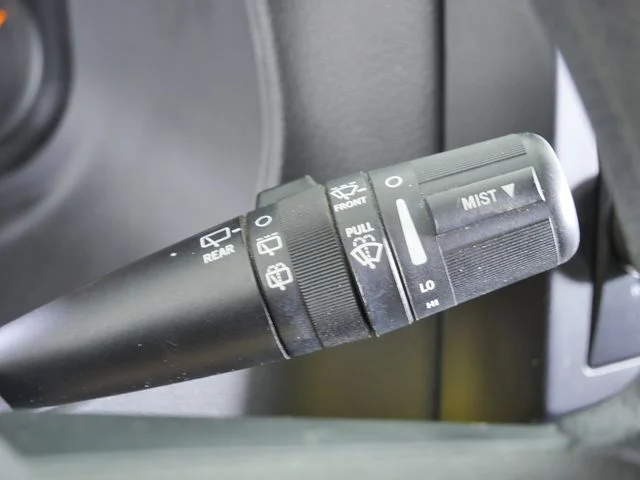 Used 2015 Gray Jeep Altitude image 25