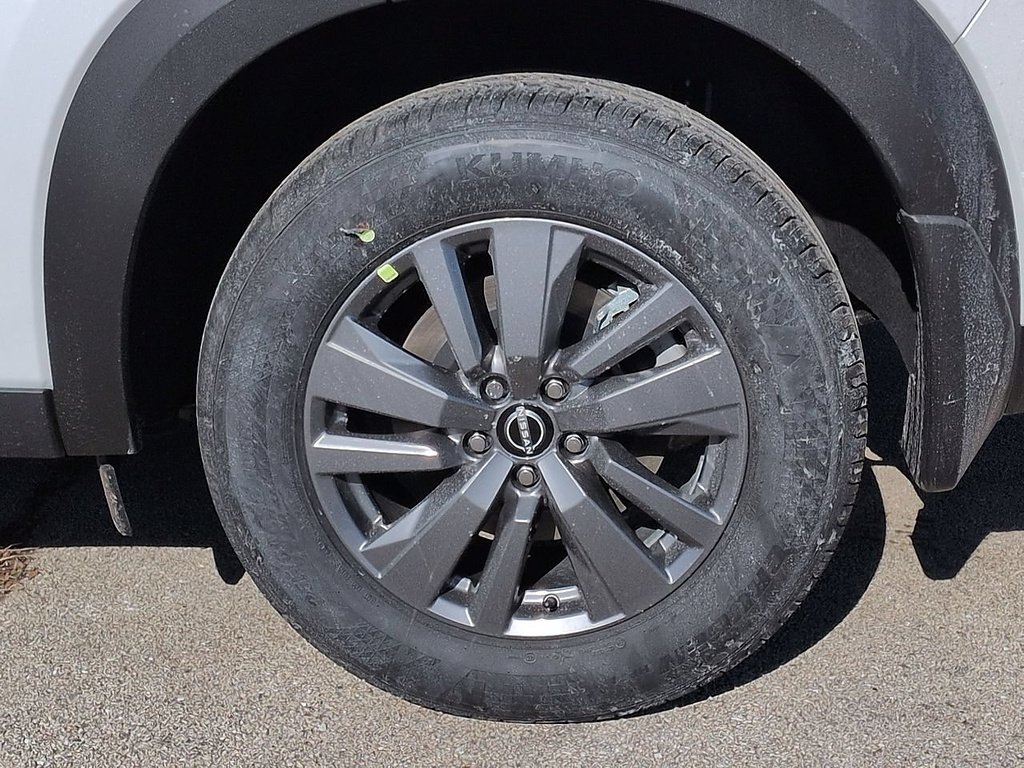 2026 Nissan Pathfinder SV - Photo 48