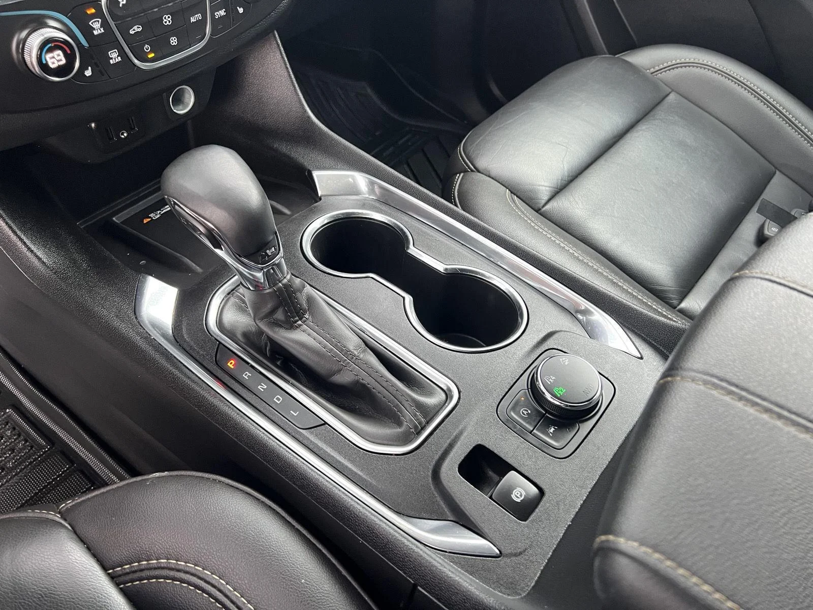 2023 Chevrolet Traverse 3LT - Photo 28