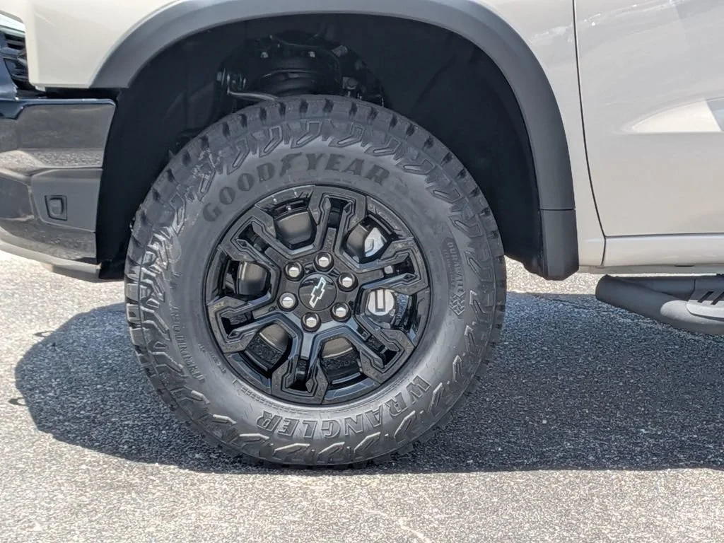New 2026 White Sands Chevrolet ZR2 image 11