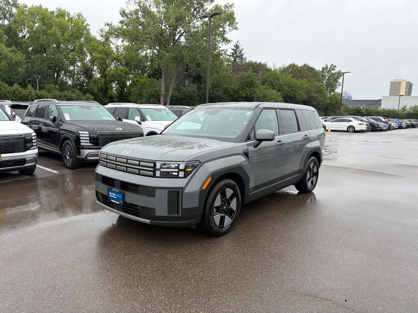 Used 2026 Hampton Gray Hyundai SE image 4