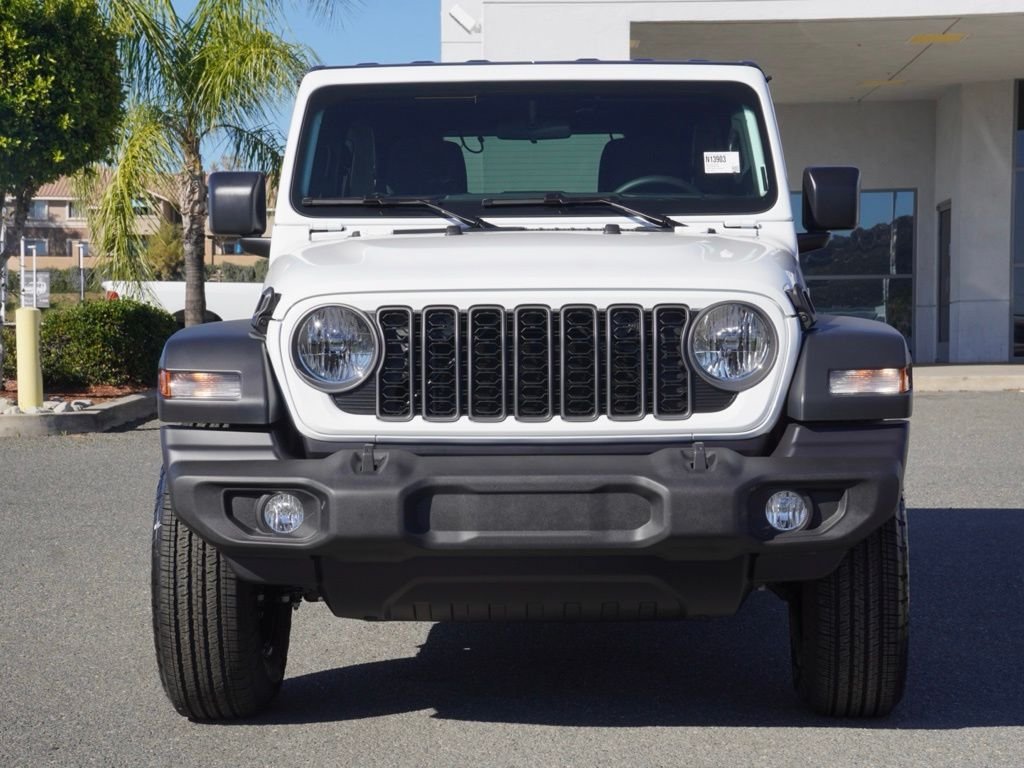 New 2026 Bright White Clear-Coat Exterior Paint Jeep Sport image 9