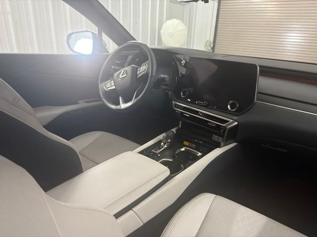 2024 Lexus RX 350 - Photo 22