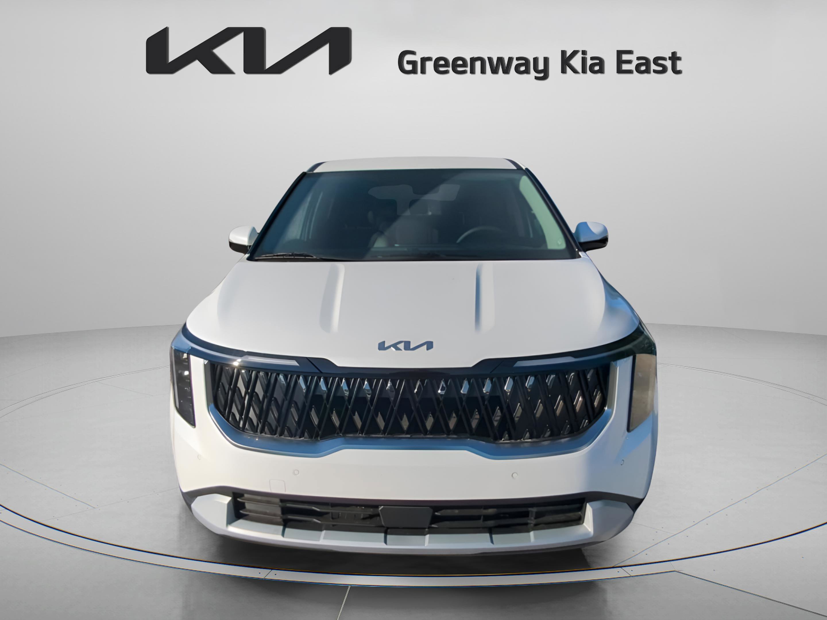New 2026 Snow White Pearl Kia LXS image 10