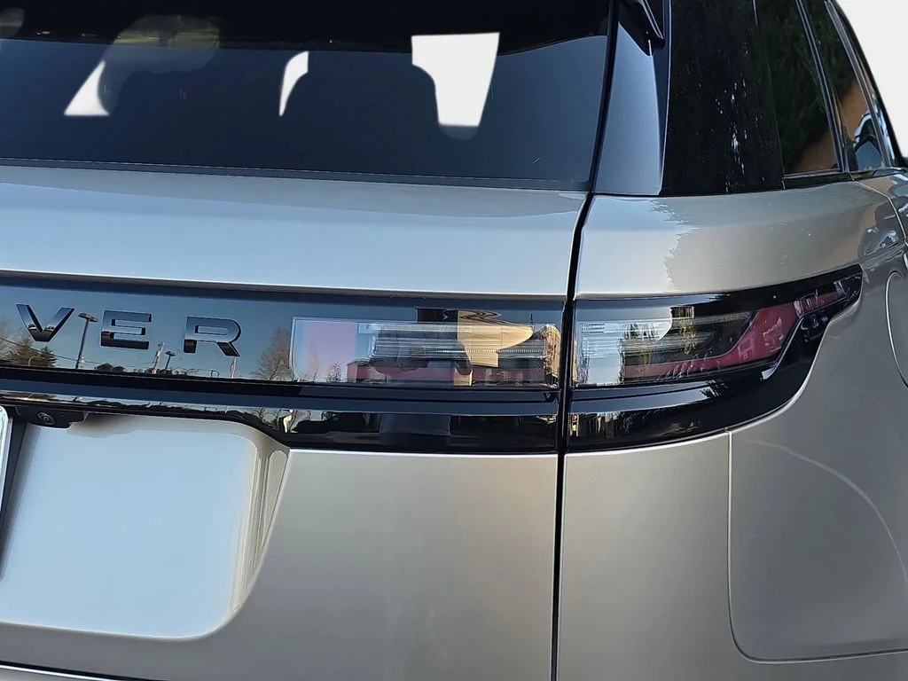 New 2026 Batumi Gold LAND ROVER Dynamic SE image 36