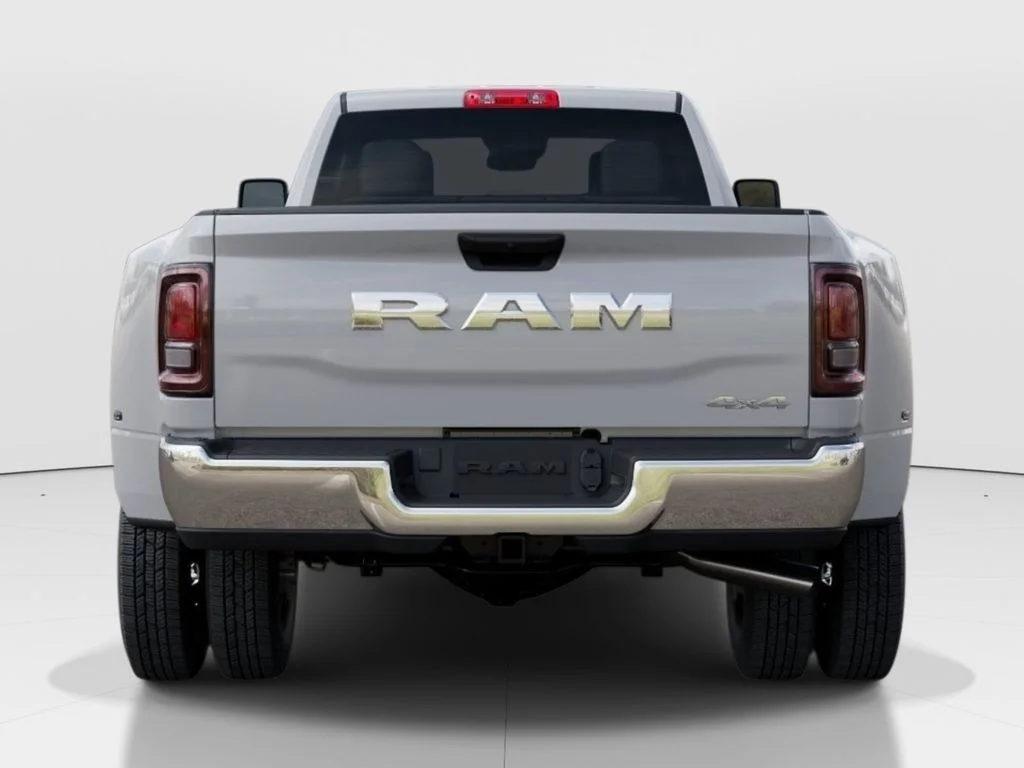 New 2026 Bright White Clear-Coat Exterior Paint RAM Tradesman image 8