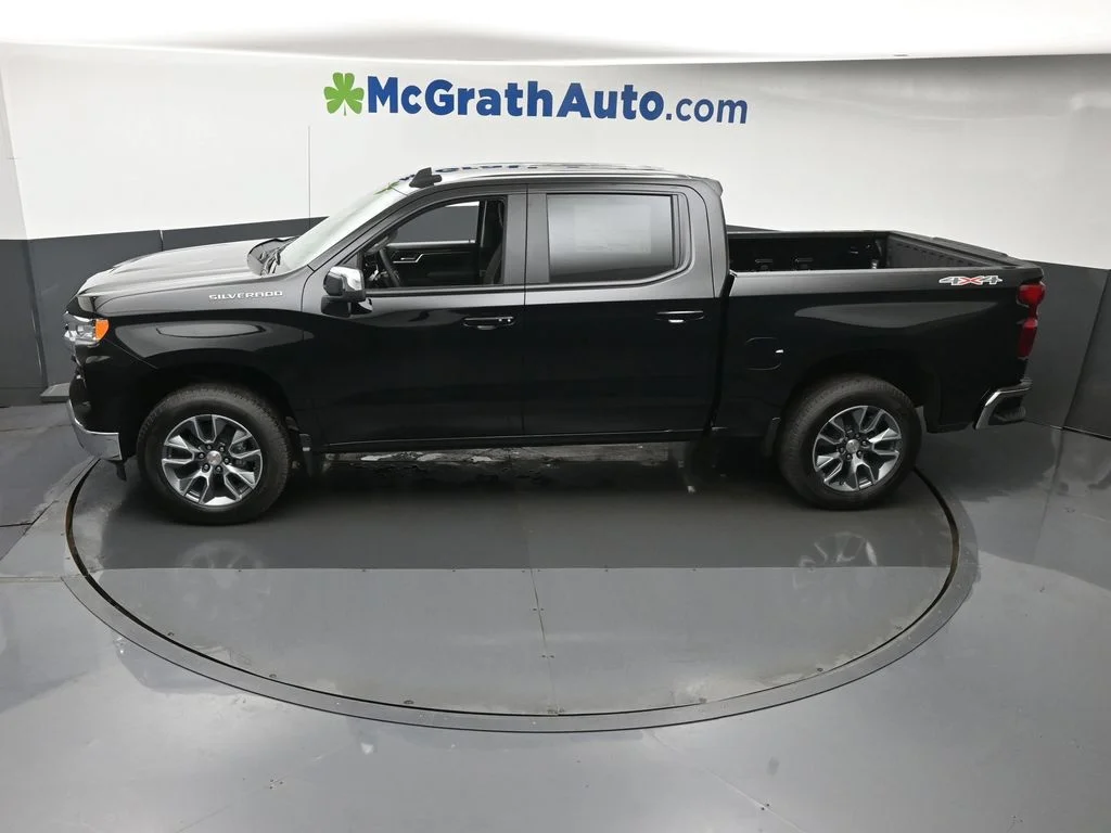 New 2026 Black Chevrolet LT image 24