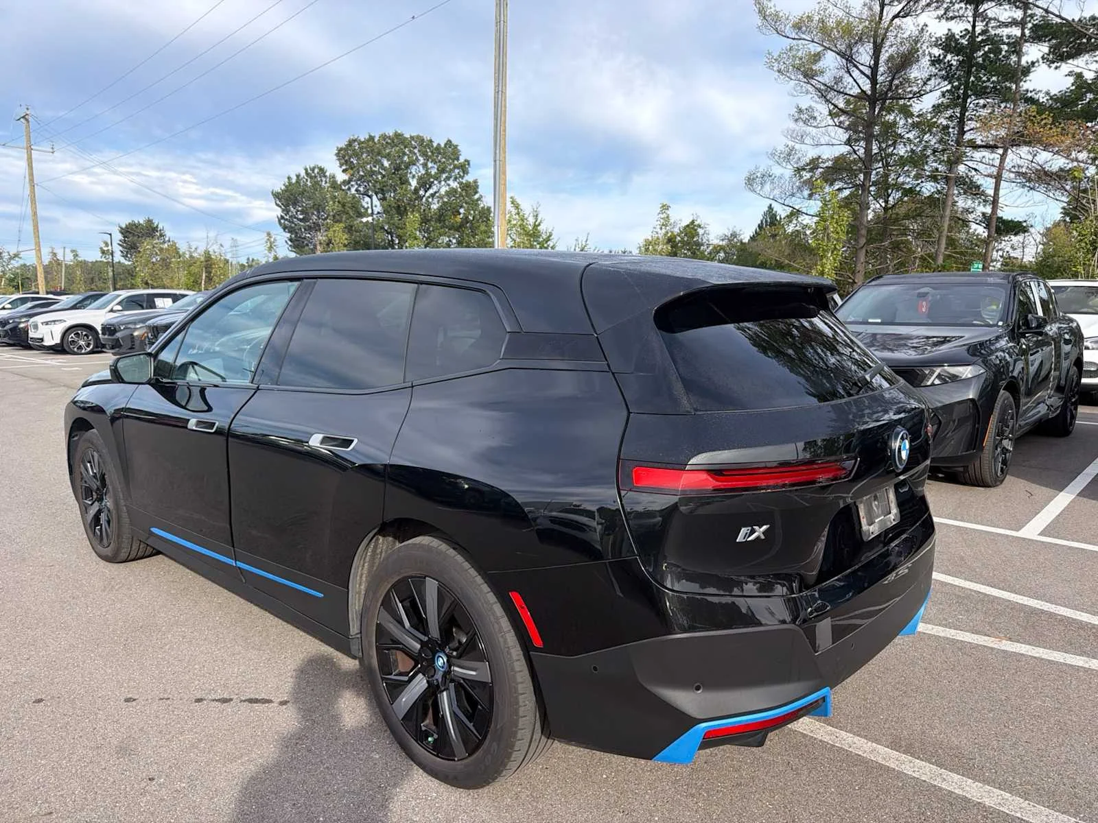 Certified Used 2024 Black Sapphire Metallic BMW xDrive50 image 5