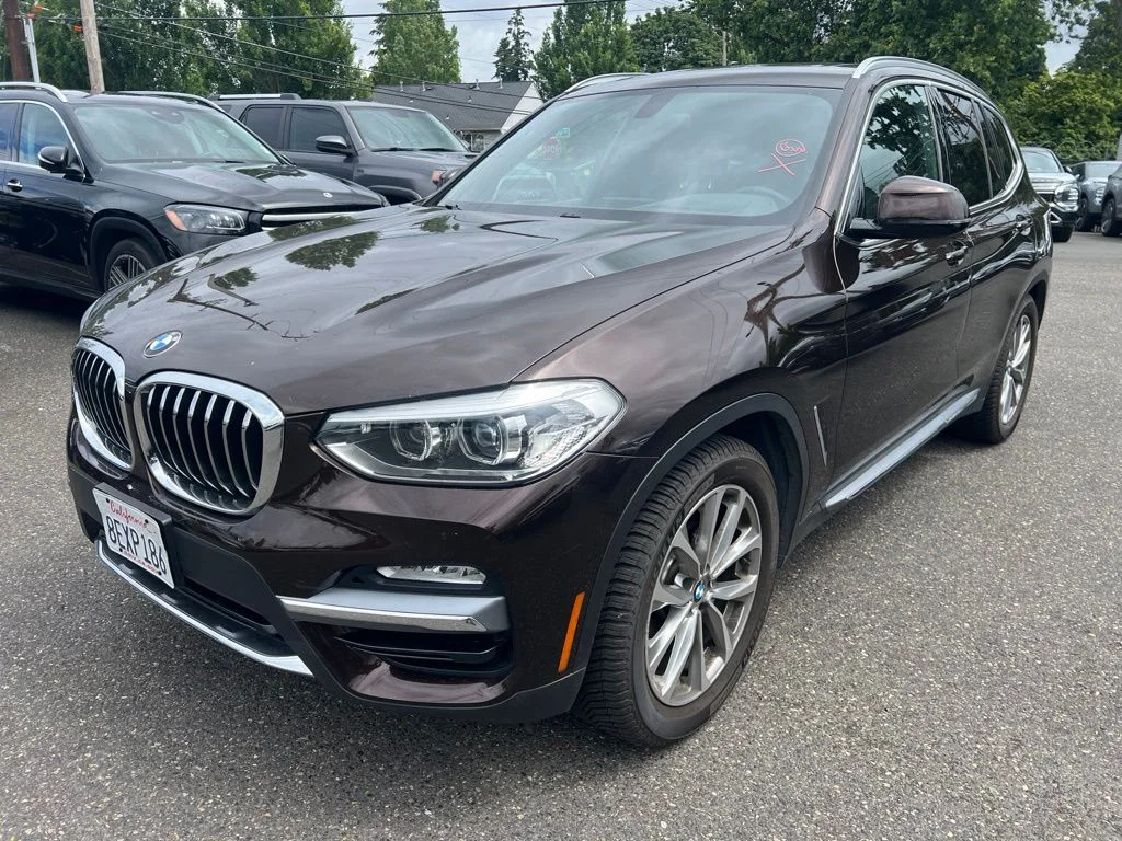 Used 2018 Brown BMW xDrive30i image 2