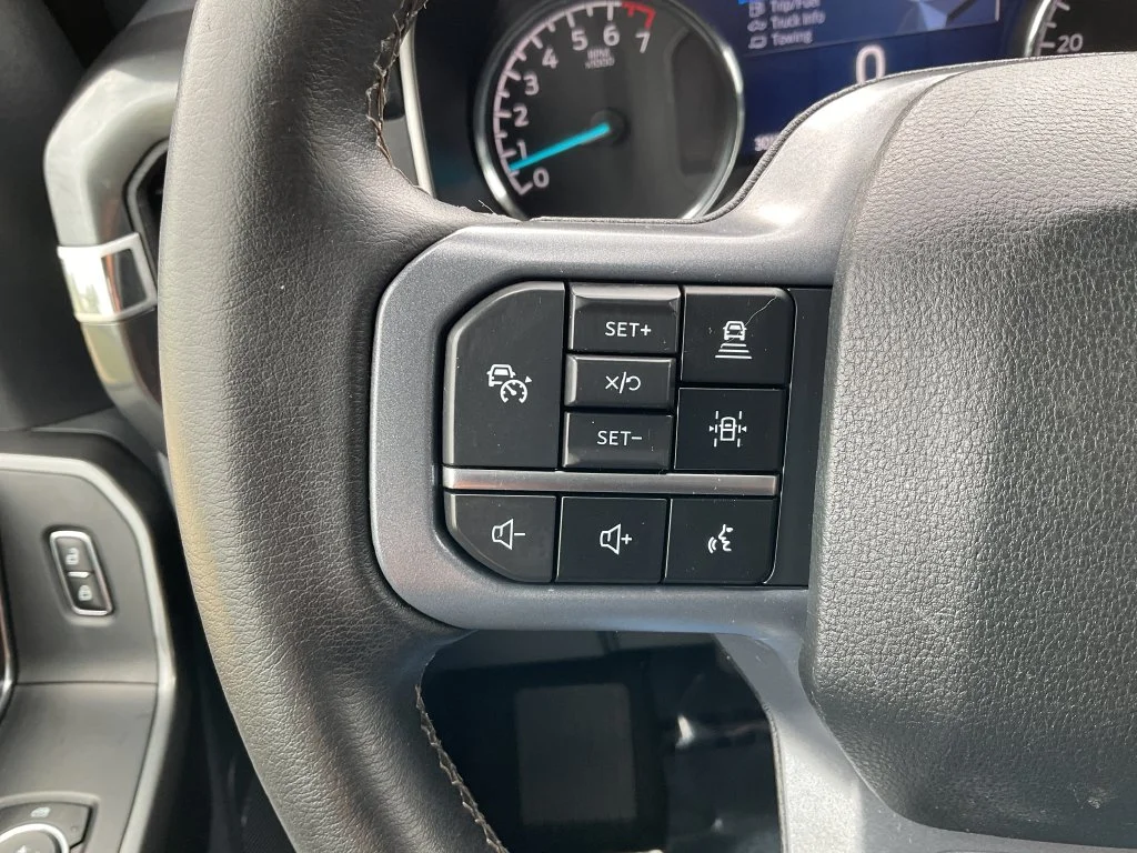 Used 2023 Black Ford XLT image 21