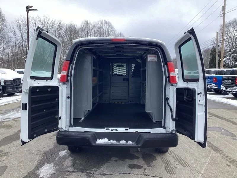 2025 Chevrolet Express Cargo Work Van - Photo 16