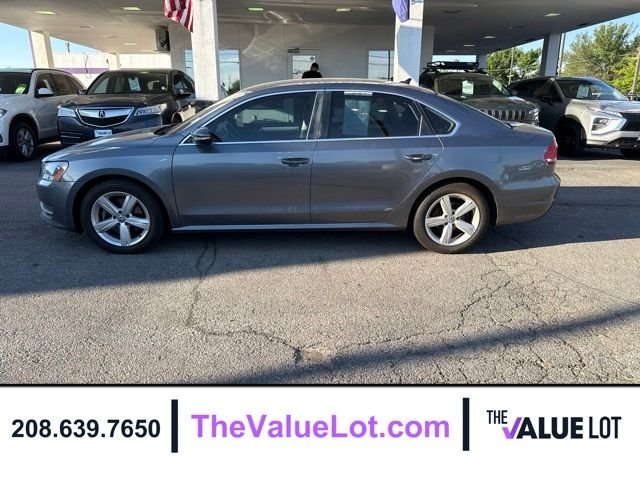 Used 2012 Gray Volkswagen 2.5 SE image 7