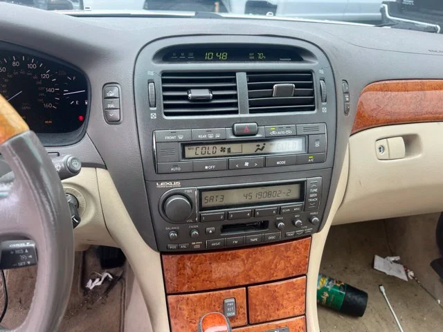 Used 2005 White Lexus 430 image 8