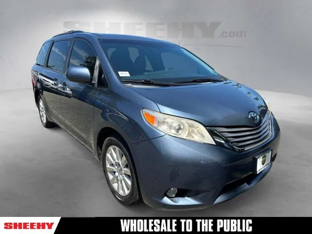 Used 2015 Shoreline Blue Pearl Toyota  image 1