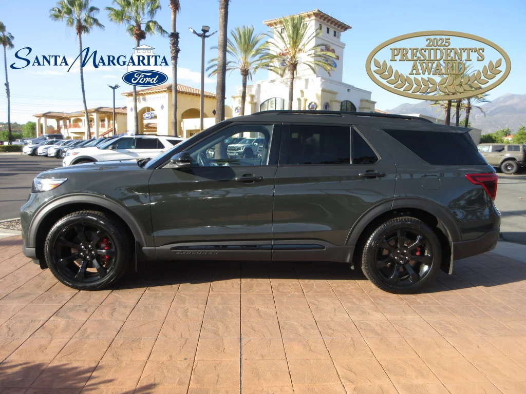 2022 Ford Explorer ST