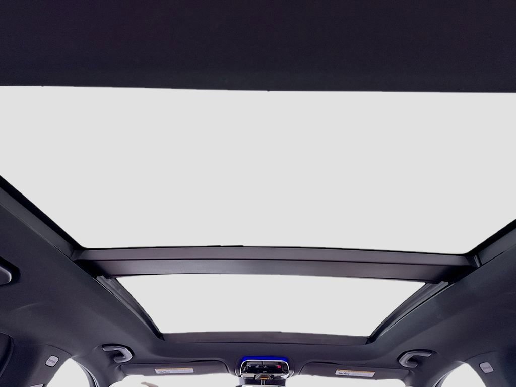 New 2026 Polar White Mercedes-Benz GLC 300 image 56