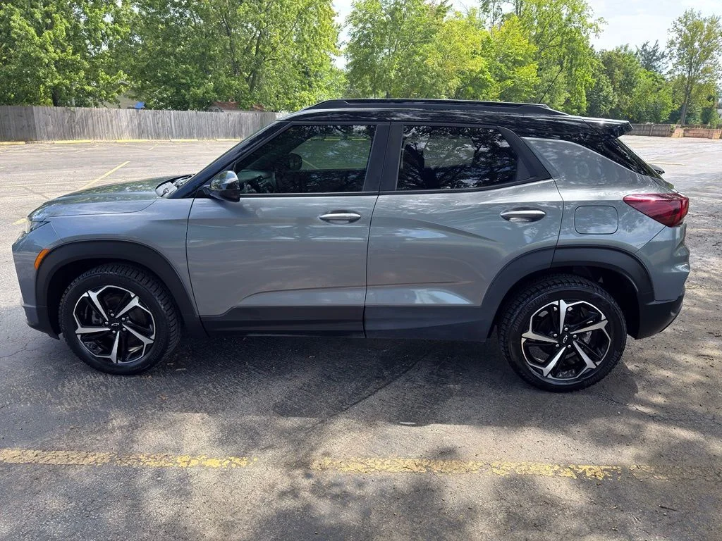 Used 2021 Gray Chevrolet RS image 18