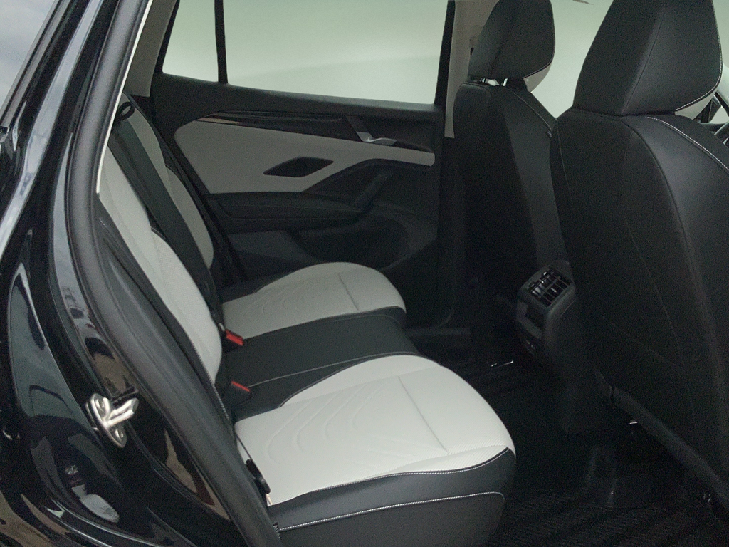 New 2026 Black Volkswagen 2.0T SE image 13