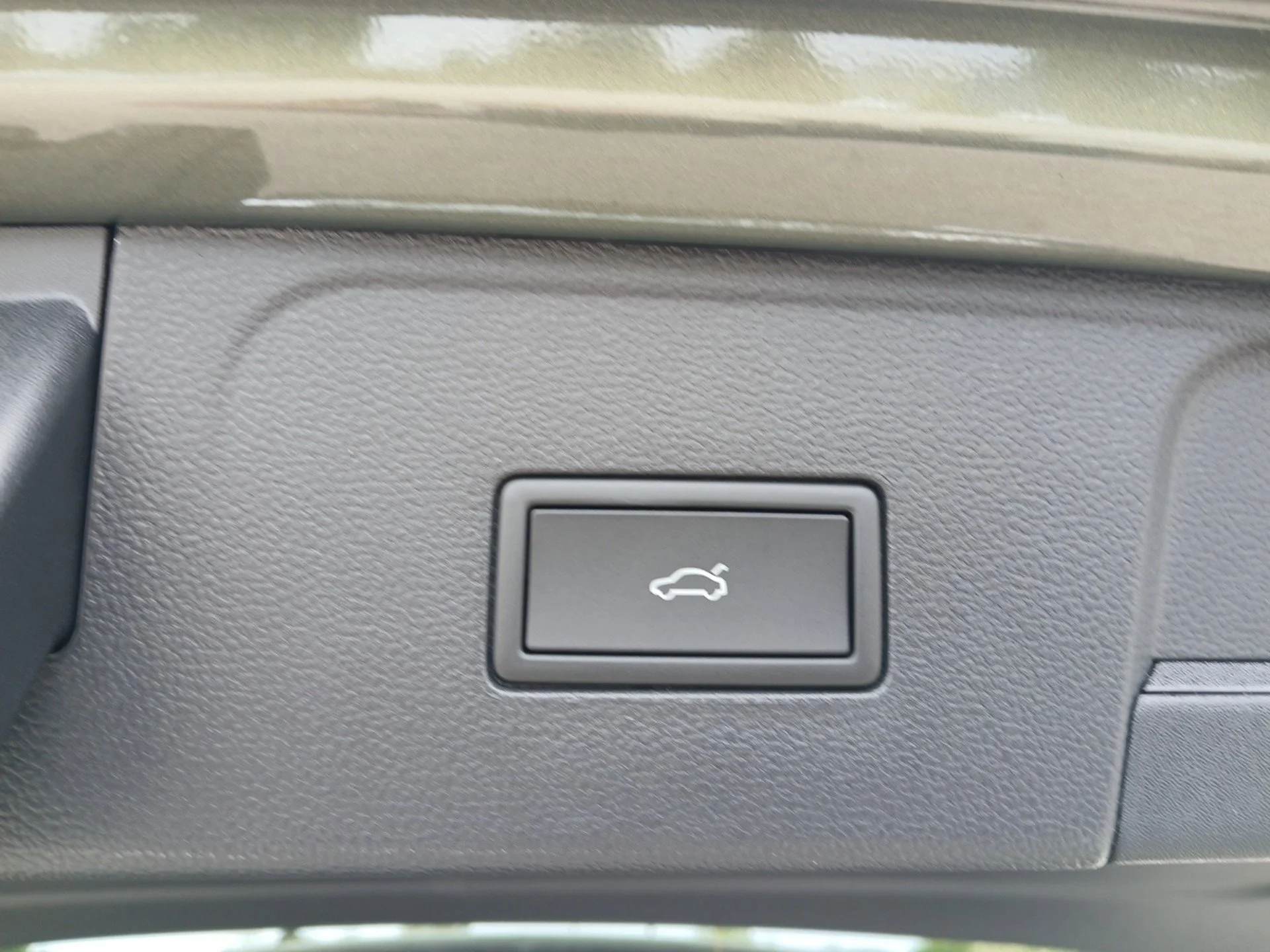New 2026 Avocado Green Pearl Volkswagen 2.0T SEL Premium R-Line image 24
