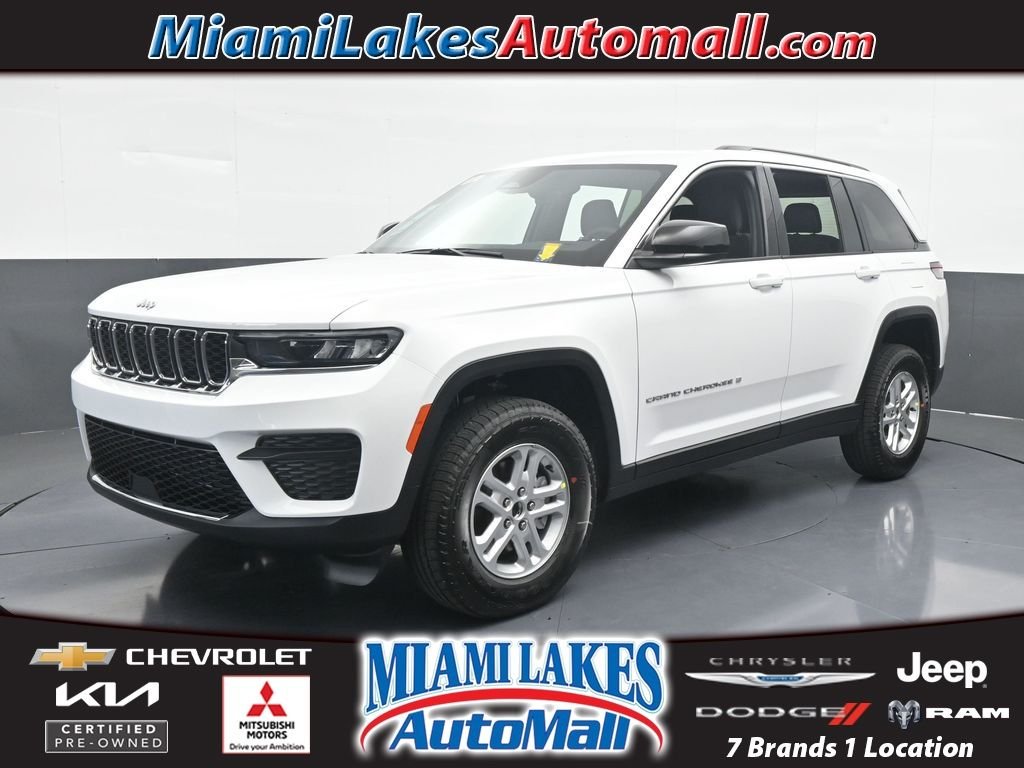 2025 Jeep Grand Cherokee Laredo