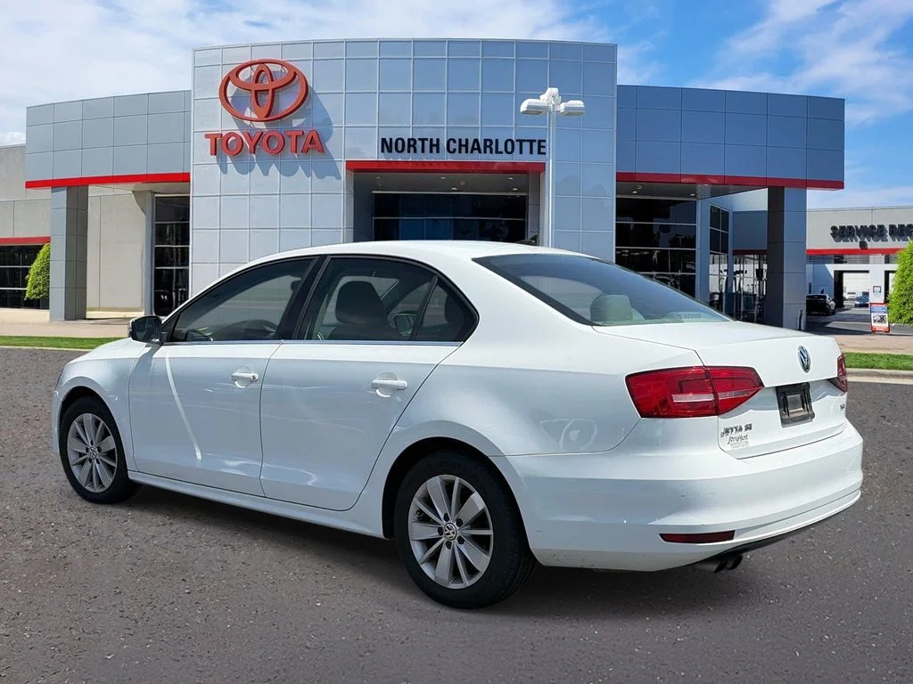 Used 2015 White Volkswagen 1.8T SE image 4