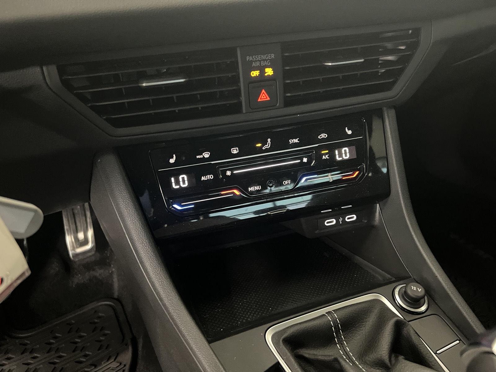 2026 Volkswagen Jetta Sport - Photo 18