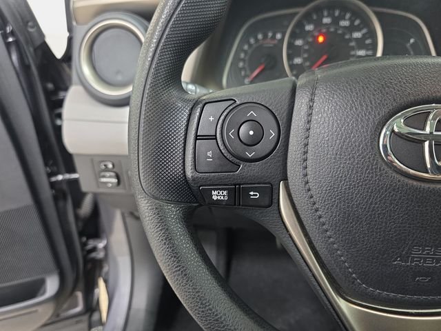 Used 2015 Gray Toyota XLE image 14