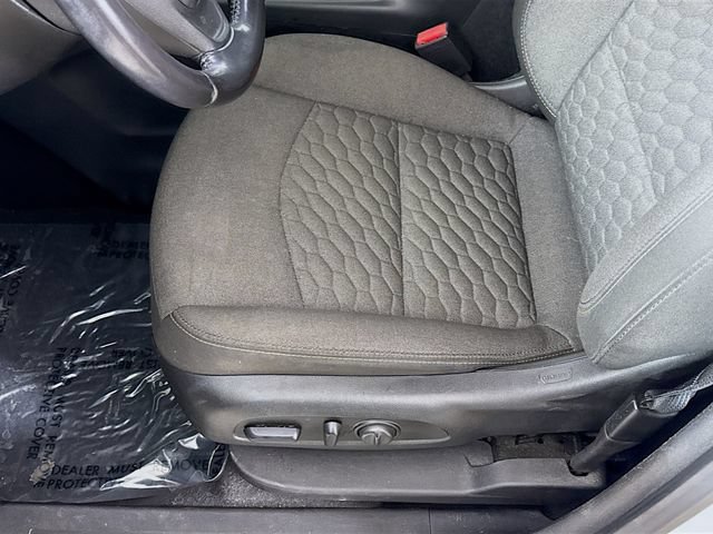 Used 2019 SUMMIT WHITE Chevrolet LT image 19
