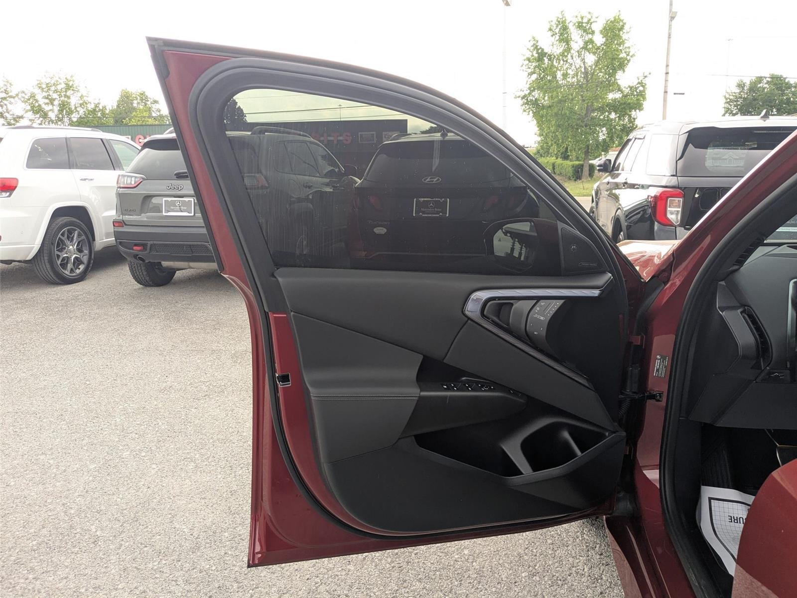 Used 2025 Vegas Red Metallic BMW 30 xDrive image 10