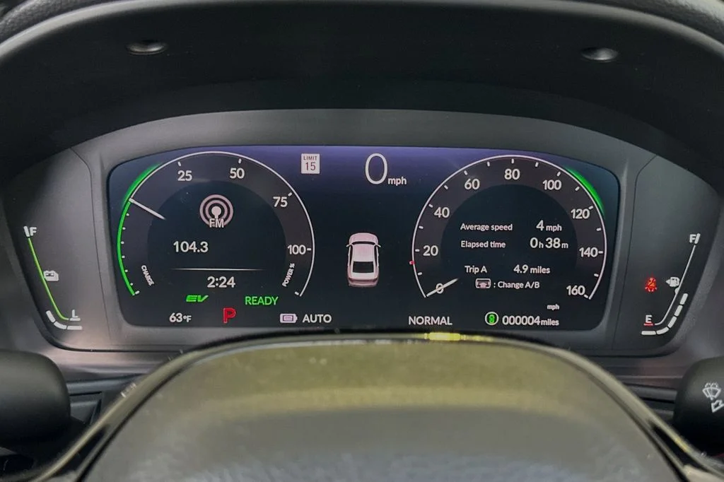Used 2025  Honda Touring image 23