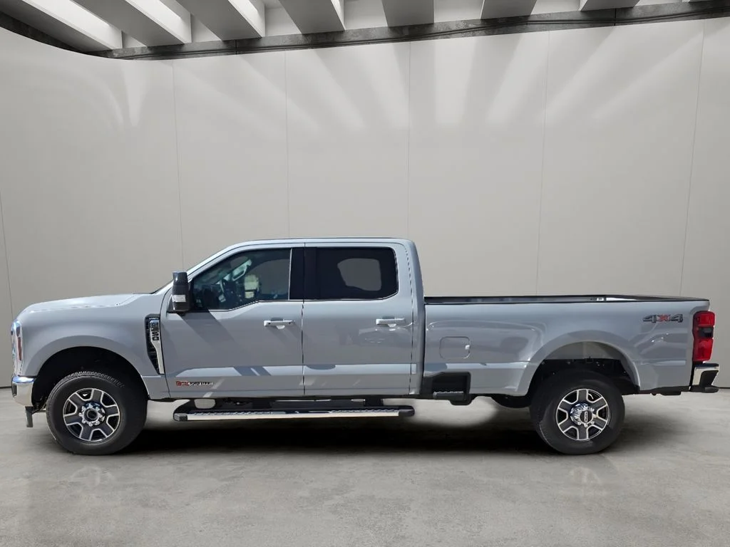 New 2026 Avalanche Ford F-250® Lariat® image 2