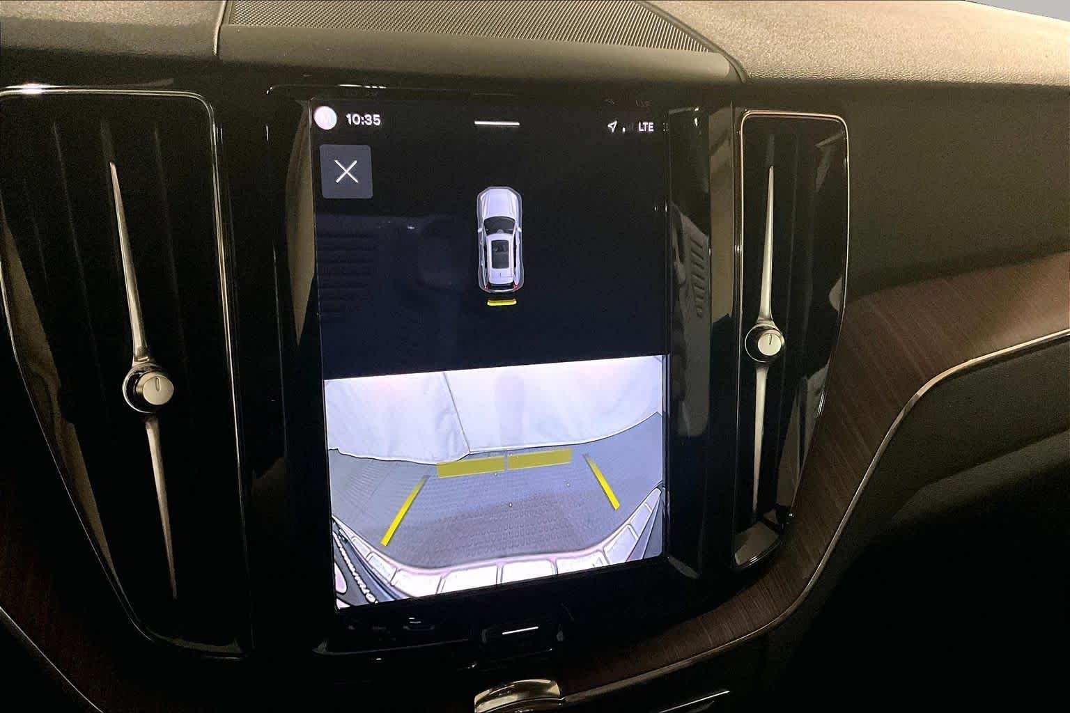 Used 2023 BLACK Volvo Plus Bright Theme image 28