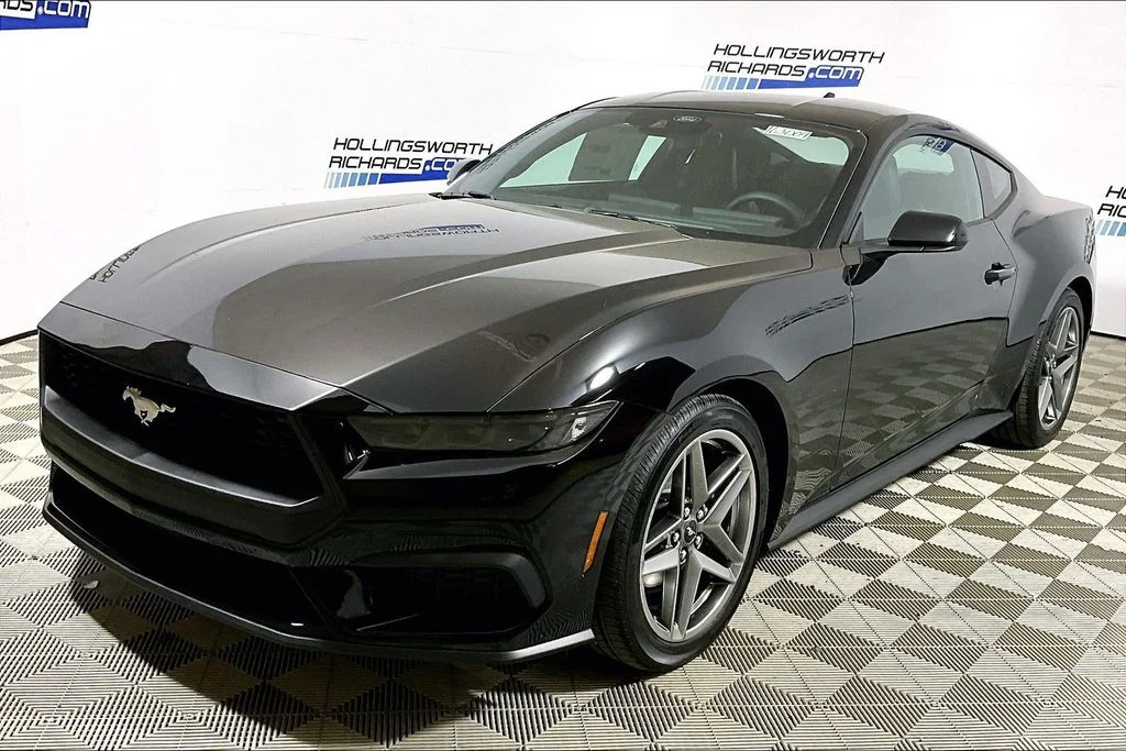 2026 Ford Mustang EcoBoost Fastback's photo