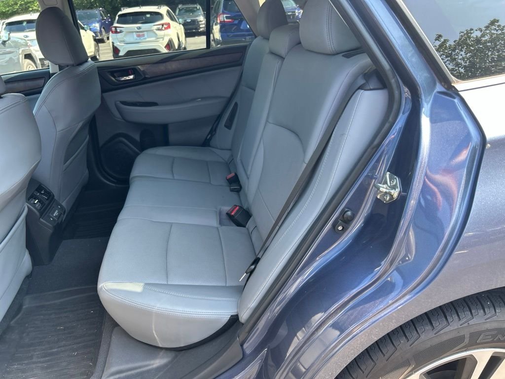 Used 2018 Blue Subaru 2.5i image 16