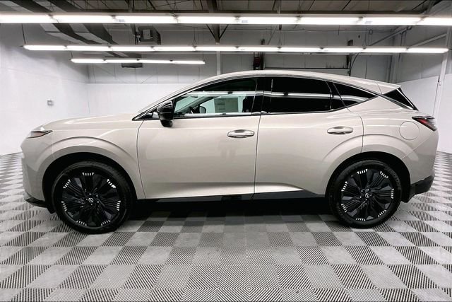 New 2027 Champagne Silver Nissan Platinum image 18