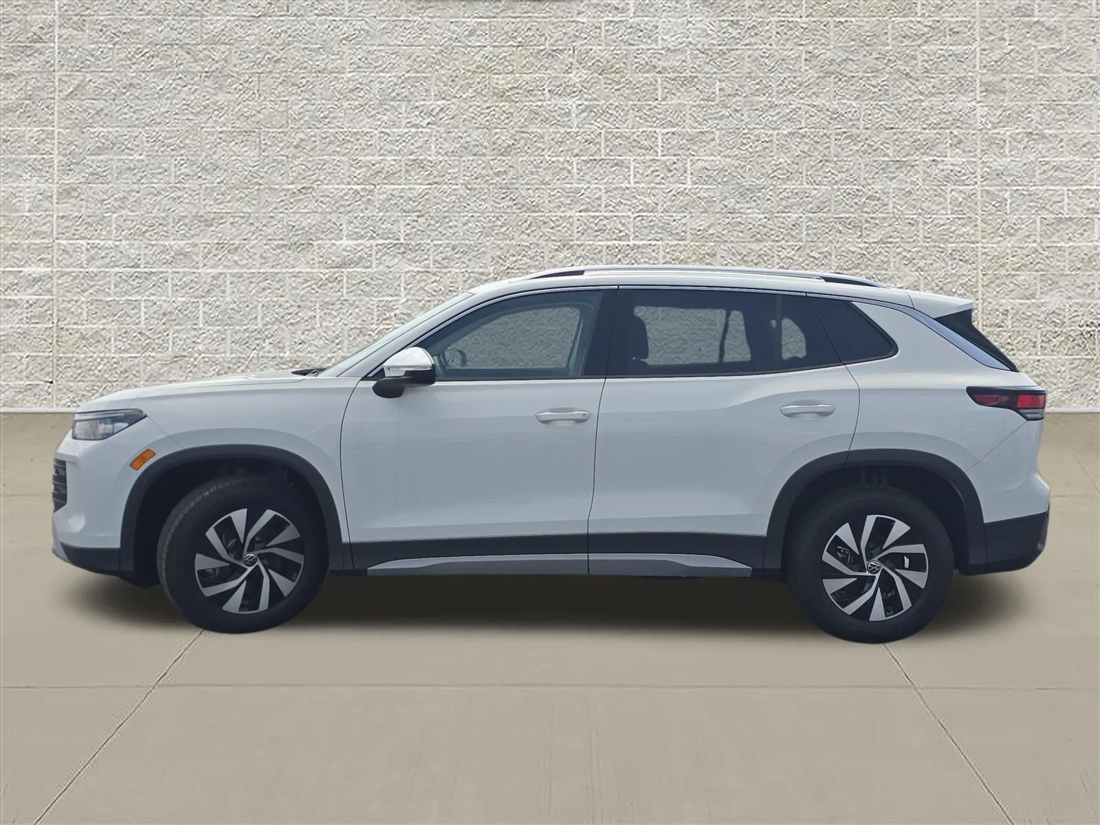 New 2026 Pure White Volkswagen S image 4