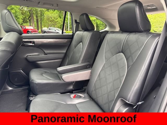 Used 2020  Toyota Platinum image 24