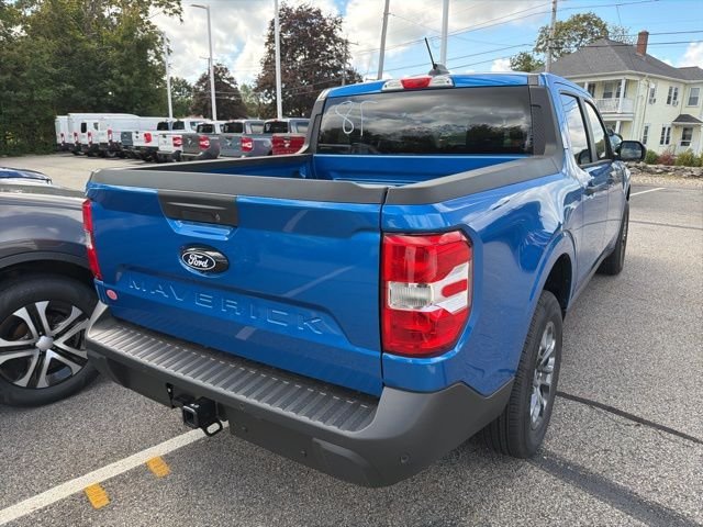 New 2025 Blue Ford XLT image 3