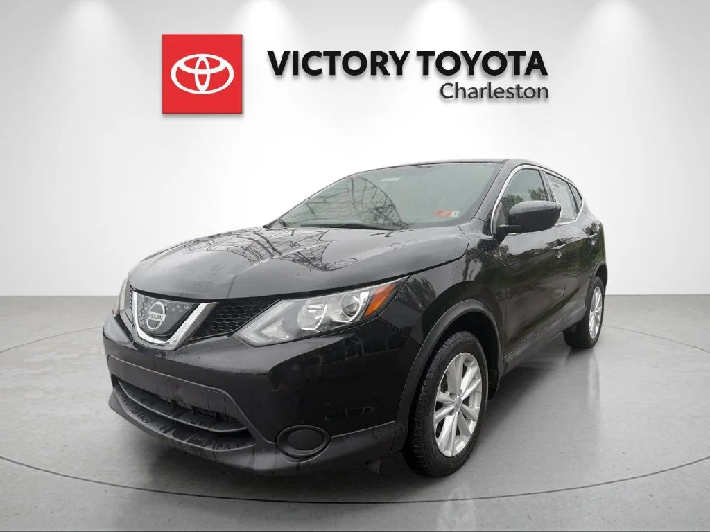 Used 2018 Black Nissan S image 1