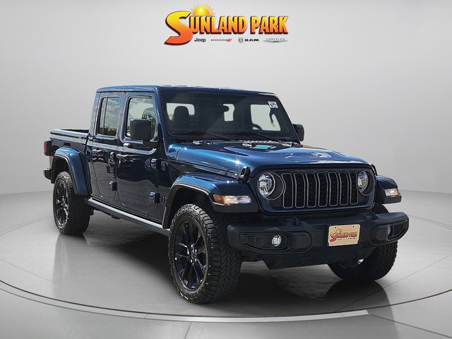Pre-Owned 2025 Jeep Gladiator Nighthawk 4WD