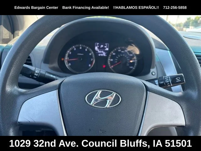 Used 2015 Red Hyundai GLS image 16