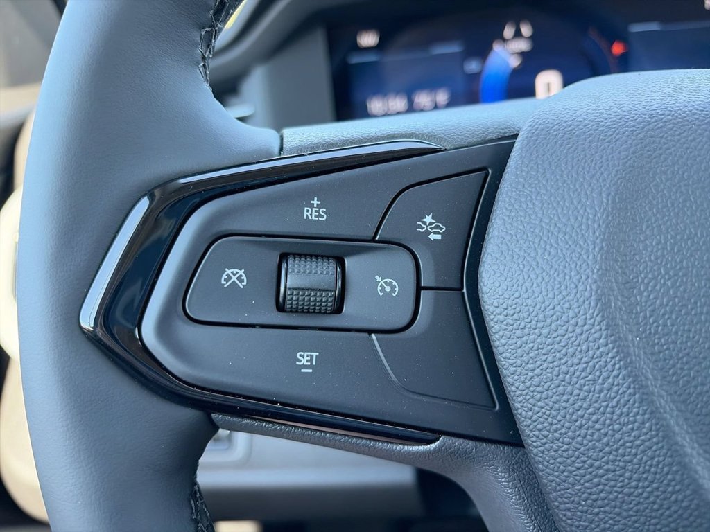 2027 Chevrolet Bolt LT - Photo 26